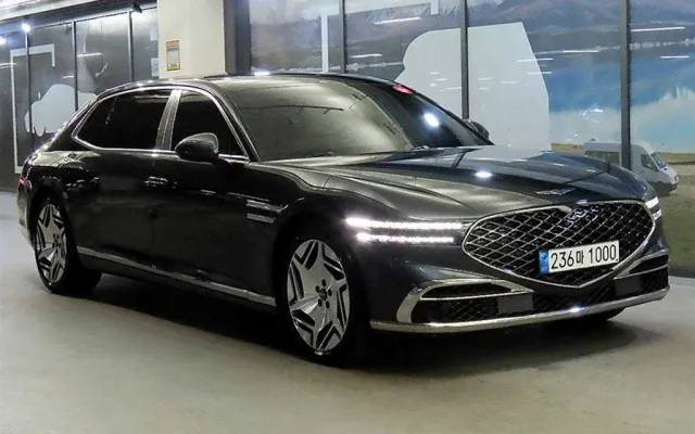 소나타라이즈 중고차 G90(RS4) 3.5T GDI e-S/C LWB AWD 매물 사진 12 - 2023/03 37,733km